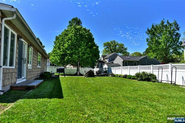 31 Susan Avenue, Midland Park, NJ 07432