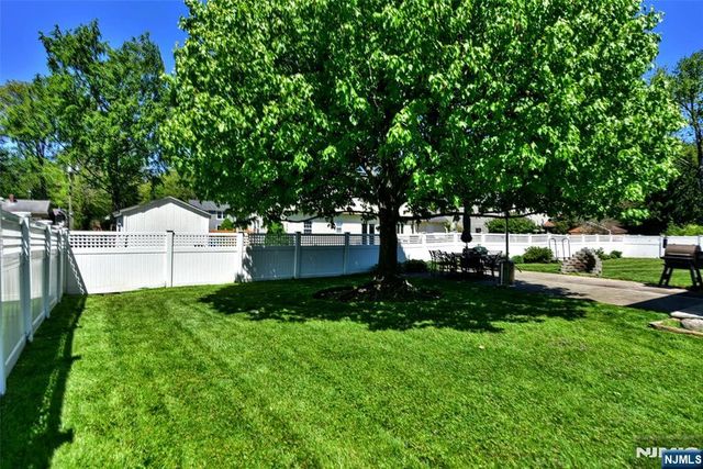 31 Susan Avenue, Midland Park, NJ 07432