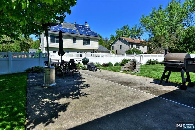 31 Susan Avenue, Midland Park, NJ 07432