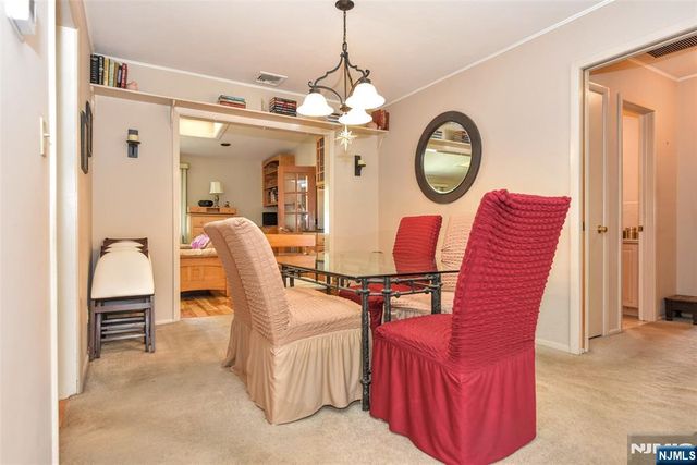 31 Susan Avenue, Midland Park, NJ 07432