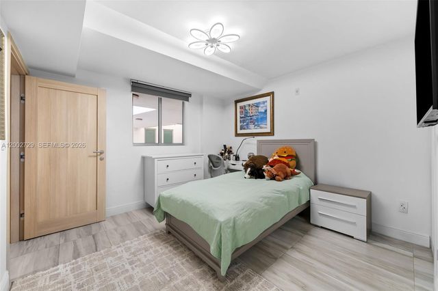 1133 102nd St 407, Bay Harbor Islands, FL 33154