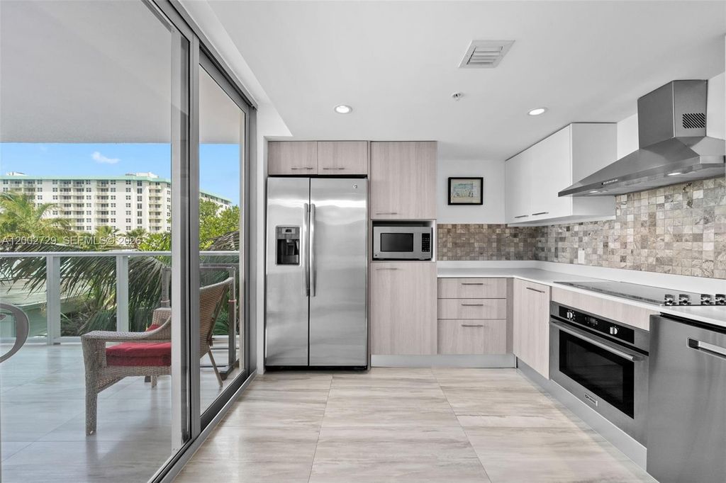 1133 102nd St 407, Bay Harbor Islands, FL 33154