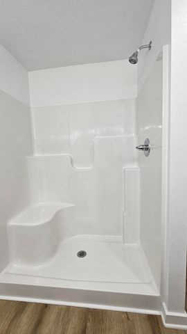 608 N Cheyenne Valley Road, Nixa, MO 65714