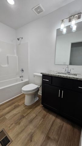 608 N Cheyenne Valley Road, Nixa, MO 65714