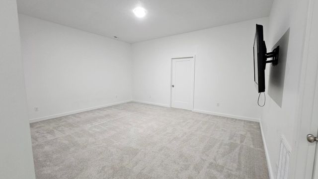 608 N Cheyenne Valley Road, Nixa, MO 65714