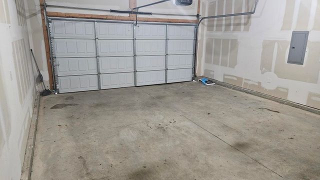 608 N Cheyenne Valley Road, Nixa, MO 65714