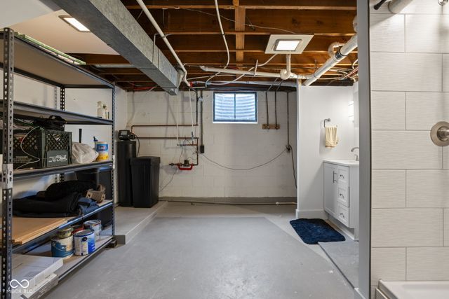 928 Forest Blvd N Drive, Indianapolis, IN 46240