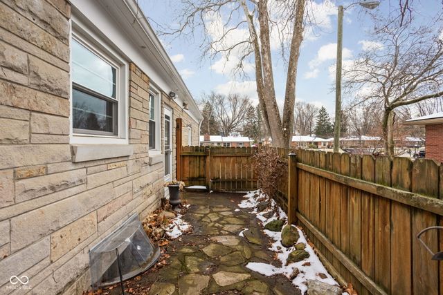 928 Forest Blvd N Drive, Indianapolis, IN 46240