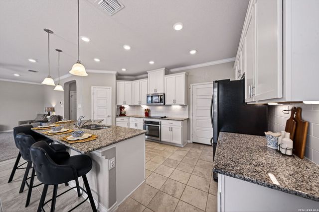 8216 VICTORY CV, San Antonio, TX 78254