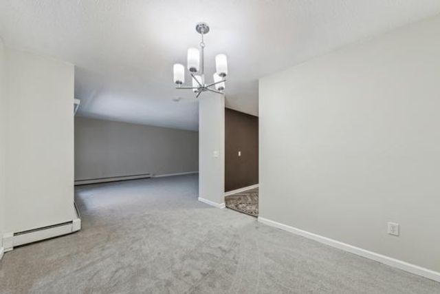 7500 Cahill Road 105C, Edina, MN 55439