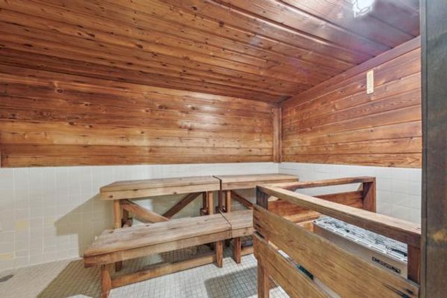 7500 Cahill Road 105C, Edina, MN 55439