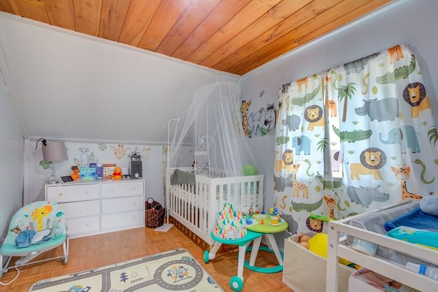 74 Oakland St, Brockton, MA 02302