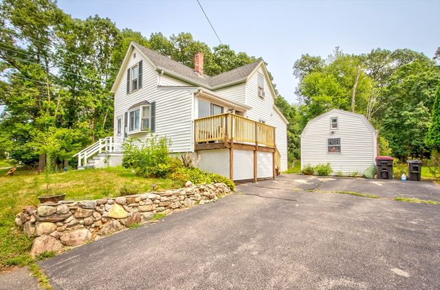 74 Oakland St, Brockton, MA 02302