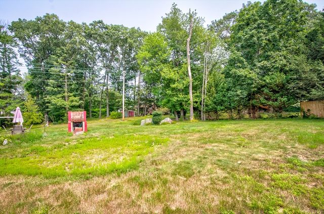 74 Oakland St, Brockton, MA 02302