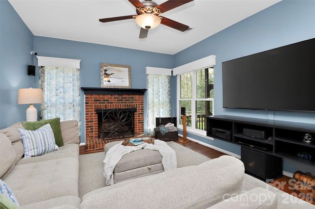 10729 Schooner Bay Lane, Charlotte, NC 28215