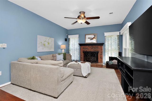 10729 Schooner Bay Lane, Charlotte, NC 28215