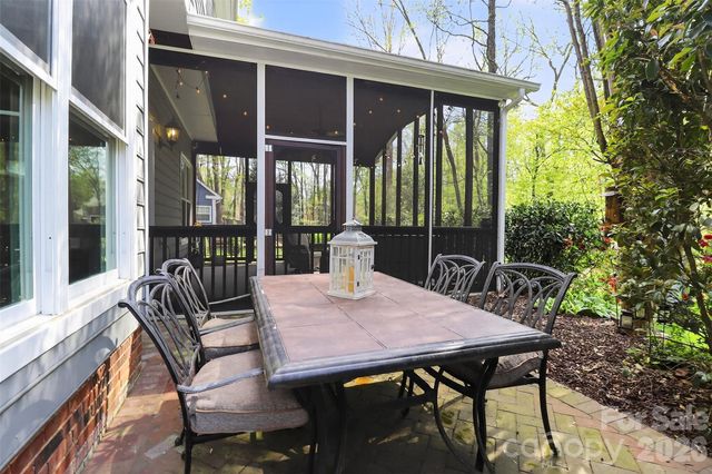 10729 Schooner Bay Lane, Charlotte, NC 28215