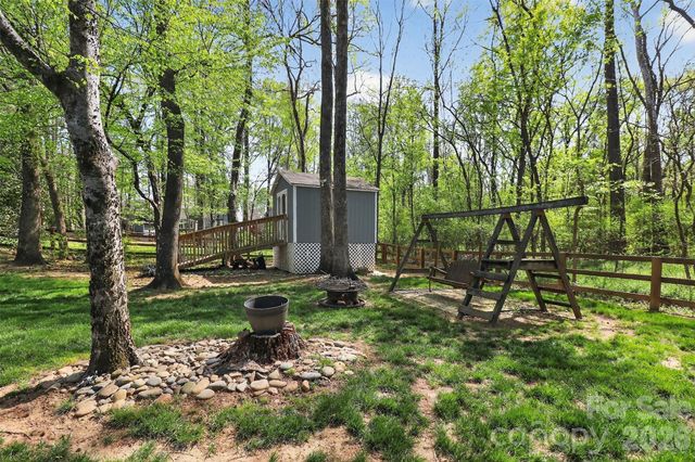 10729 Schooner Bay Lane, Charlotte, NC 28215