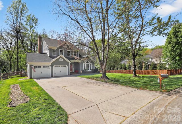 10729 Schooner Bay Lane, Charlotte, NC 28215