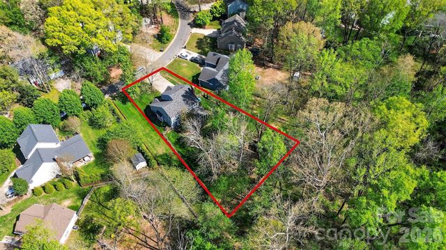 10729 Schooner Bay Lane, Charlotte, NC 28215