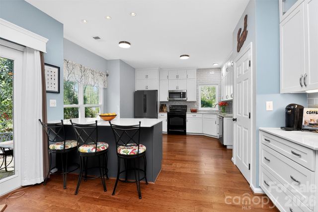 10729 Schooner Bay Lane, Charlotte, NC 28215