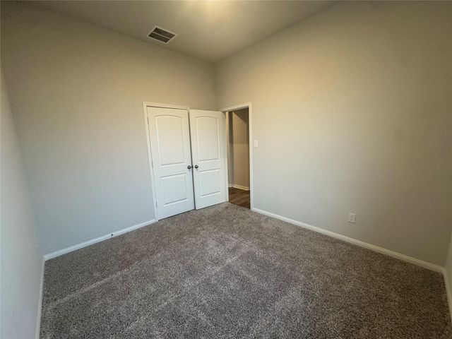 502 Turtle Dove Dr, Sealy, TX 77474
