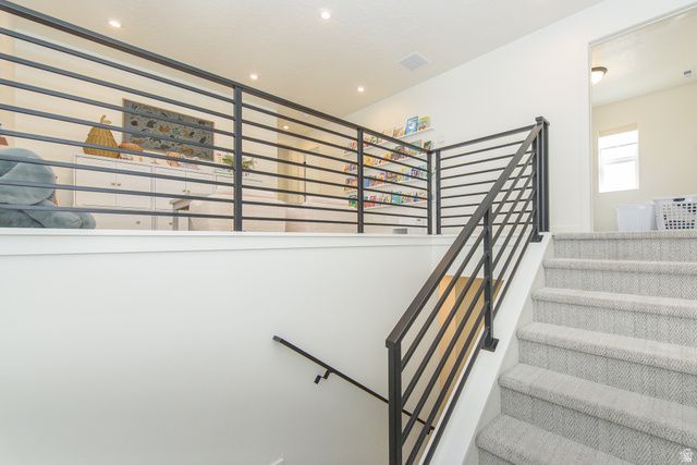 6789 W LEANDER DR, South Jordan, UT 84009