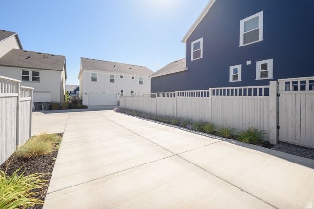 6789 W LEANDER DR, South Jordan, UT 84009