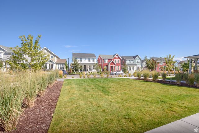 6789 W LEANDER DR, South Jordan, UT 84009
