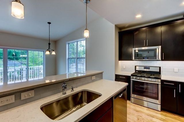1008 Bradish Ln 1008, Westborough, MA 01581