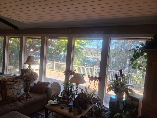 1642 Riverview Dr., Little River, SC 29566
