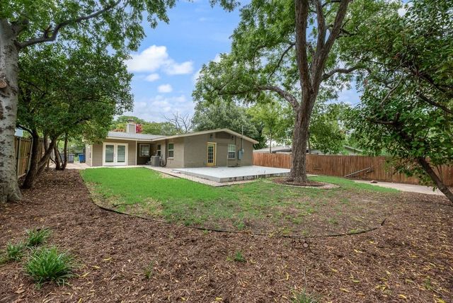 6742 Hialeah Drive, Dallas, TX 75214