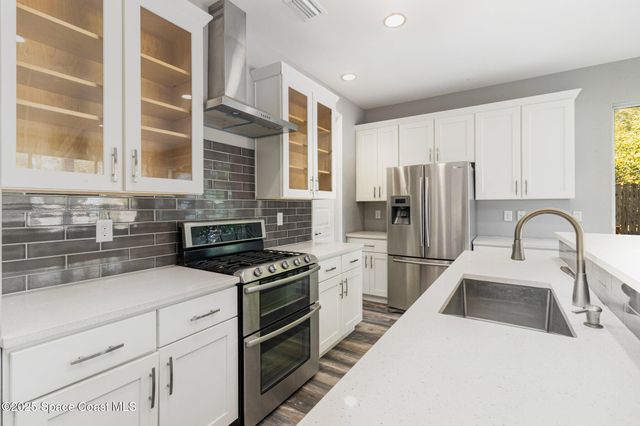 2203 Bignonia Street, Melbourne, FL 32901