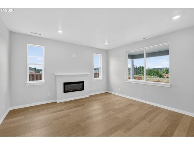 3793 Sw PHYLLIS Ave, Gresham, OR 97080