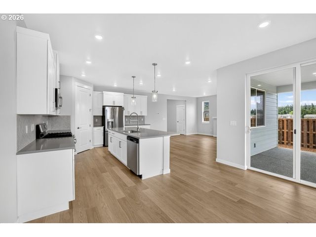 3793 Sw PHYLLIS Ave, Gresham, OR 97080