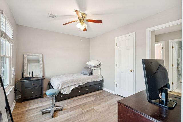 1427 Diamond Boulevard, Mount Pleasant, SC 29466