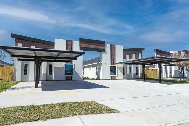 709-500 N Emerald Avenue, Edinburg, TX 78541
