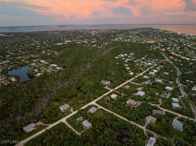 486 Ponce De Leon RD, Sanibel, FL 33957