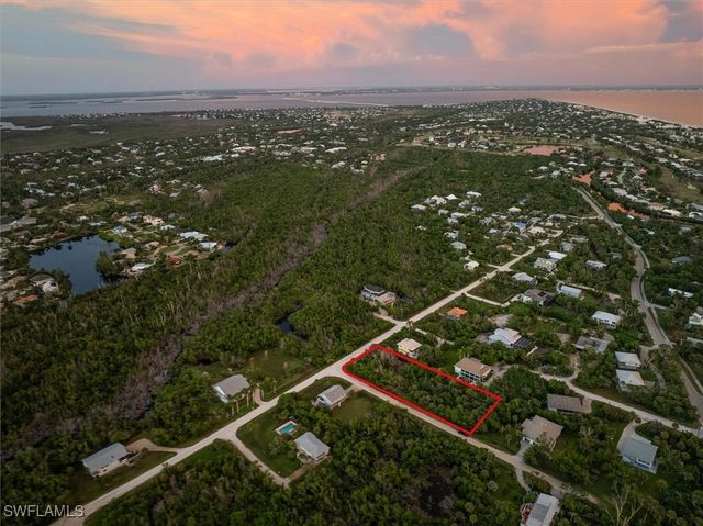 486 Ponce De Leon RD, Sanibel, FL 33957