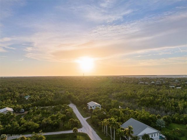 486 Ponce De Leon RD, Sanibel, FL 33957