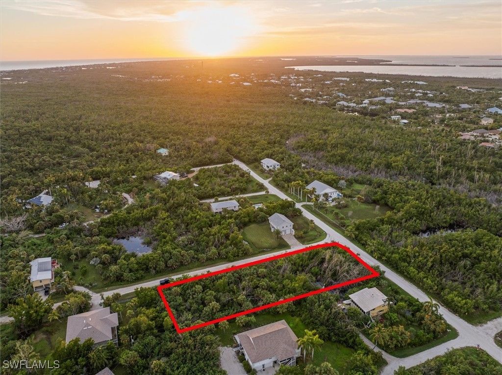 486 Ponce De Leon RD, Sanibel, FL 33957