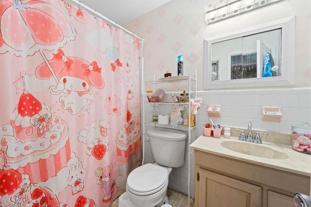 1681 NE 56th Street, Fort Lauderdale, FL 33334