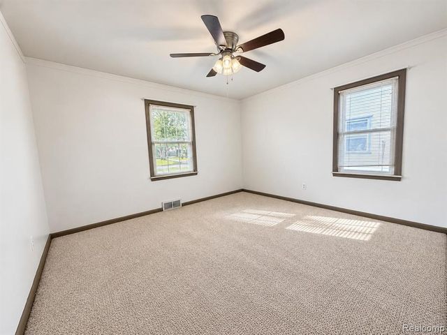 7514 N Silvery Lane, Dearborn Heights, MI 48127