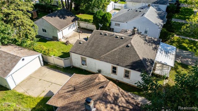 7514 N Silvery Lane, Dearborn Heights, MI 48127