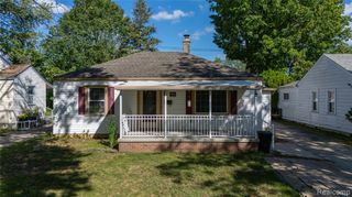 7514 N Silvery Lane, Dearborn Heights, MI 48127