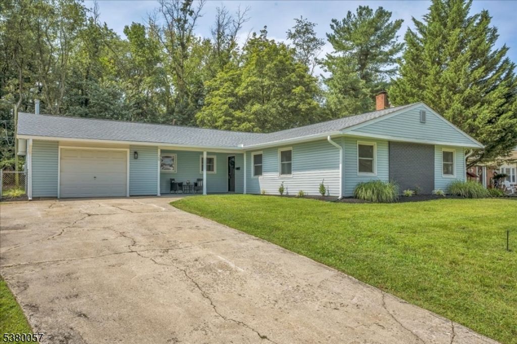 29 Evergreen Dr, Willingboro Twp., NJ 08046