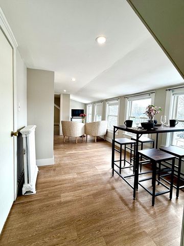 48 Warren Avenue 5, Woburn, MA 01801