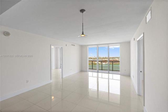 50 Biscayne Boulevard 2604, Miami, FL 33132