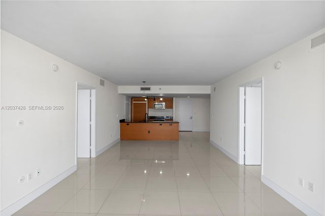 50 Biscayne Boulevard 2604, Miami, FL 33132