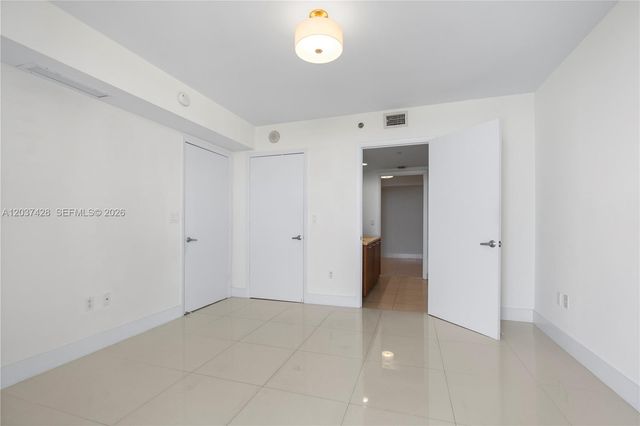 50 Biscayne Boulevard 2604, Miami, FL 33132